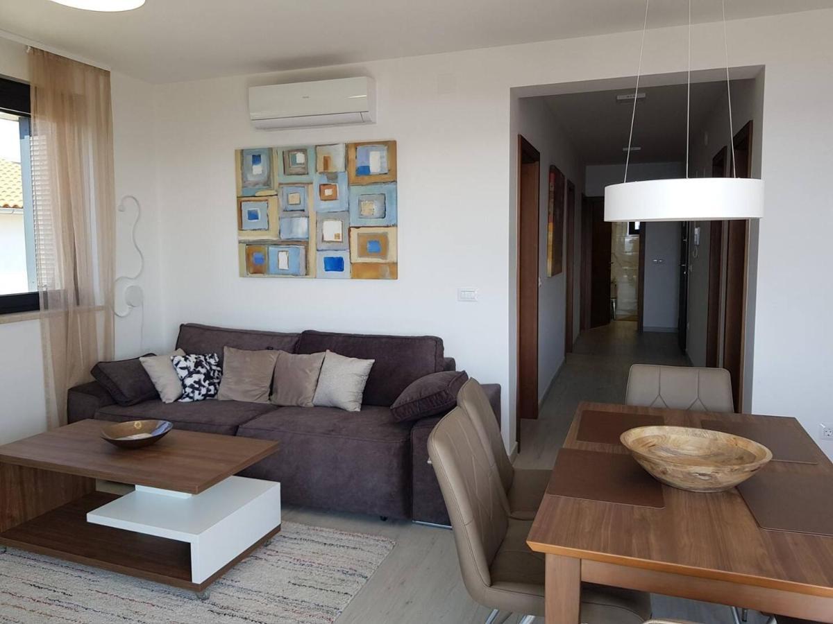 Family Friendly Apartments With A Swimming Pool Sveti Filip I Jakov, Biograd - 19325 Sveti Filip i Jakov Exterior foto